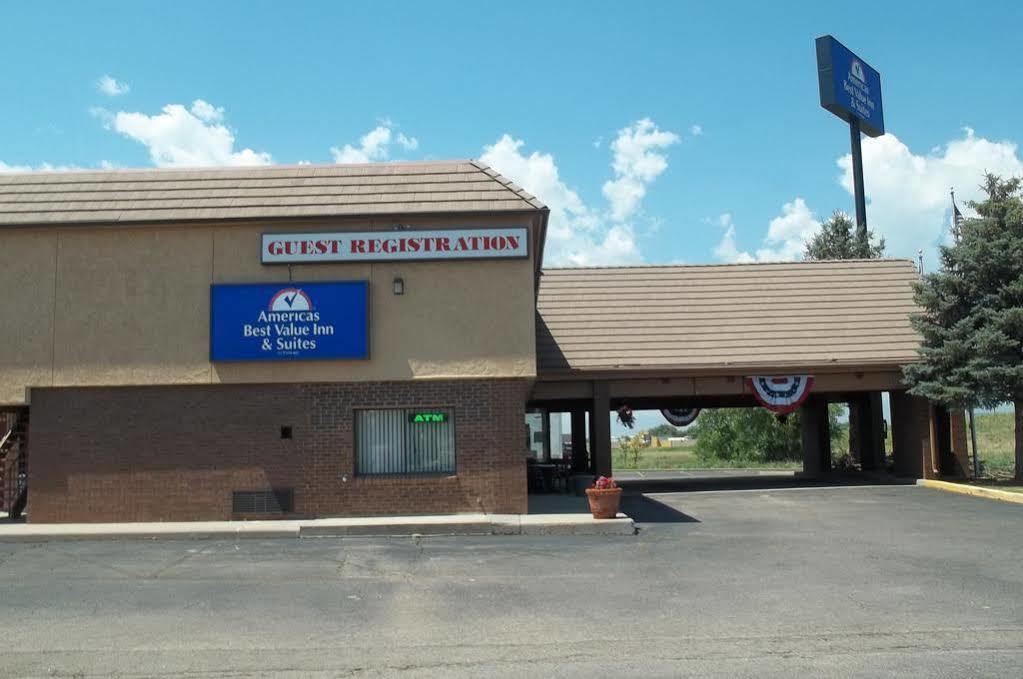 Americas Best Value Inn & Suites Ft Collins E At I-25 Fort Collins Exterior foto