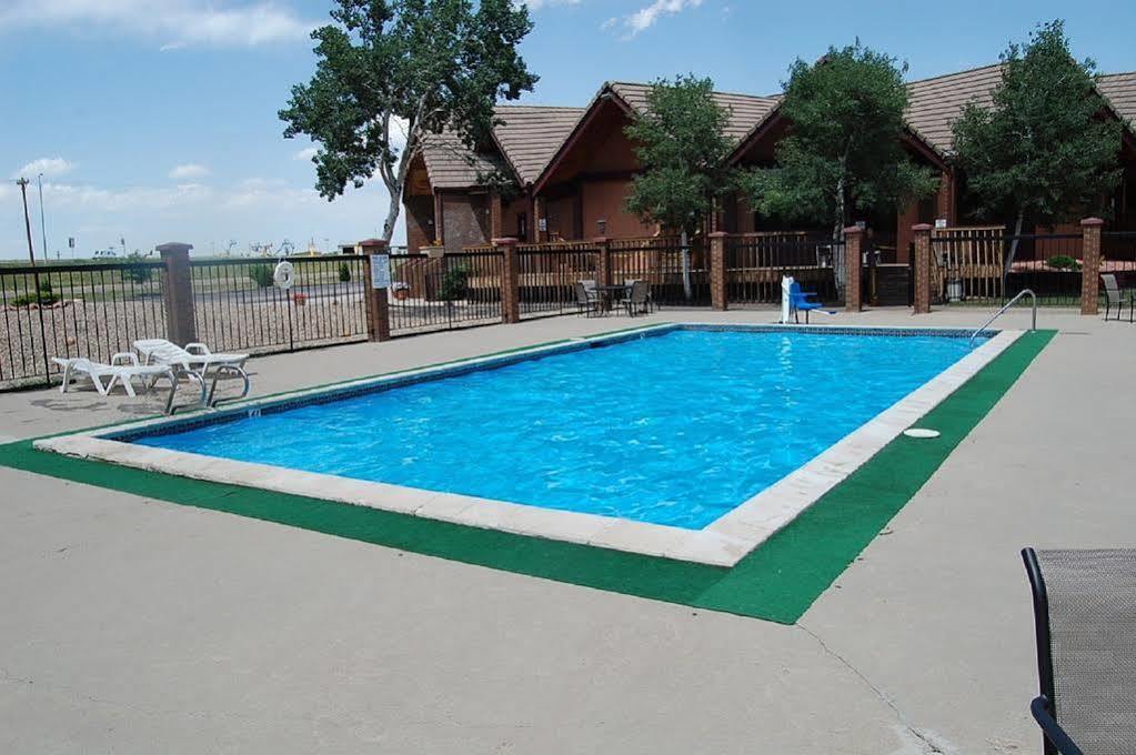 Americas Best Value Inn & Suites Ft Collins E At I-25 Fort Collins Exterior foto