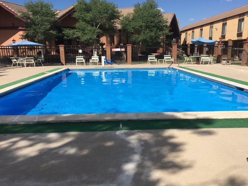 Americas Best Value Inn & Suites Ft Collins E At I-25 Fort Collins Exterior foto