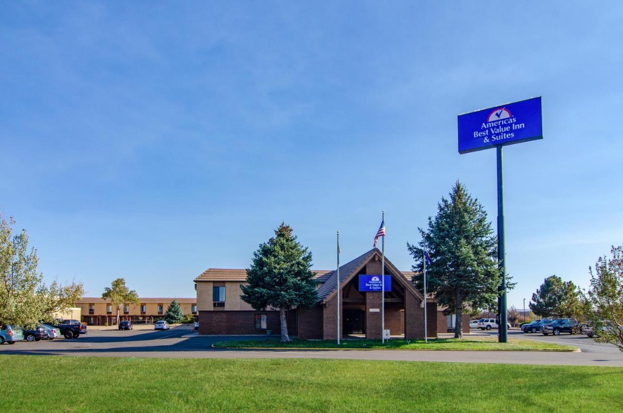 Americas Best Value Inn & Suites Ft Collins E At I-25 Fort Collins Exterior foto